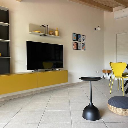 Blue Vista - Casa Marina Apartment บุจแจร์รุ ภายนอก รูปภาพ